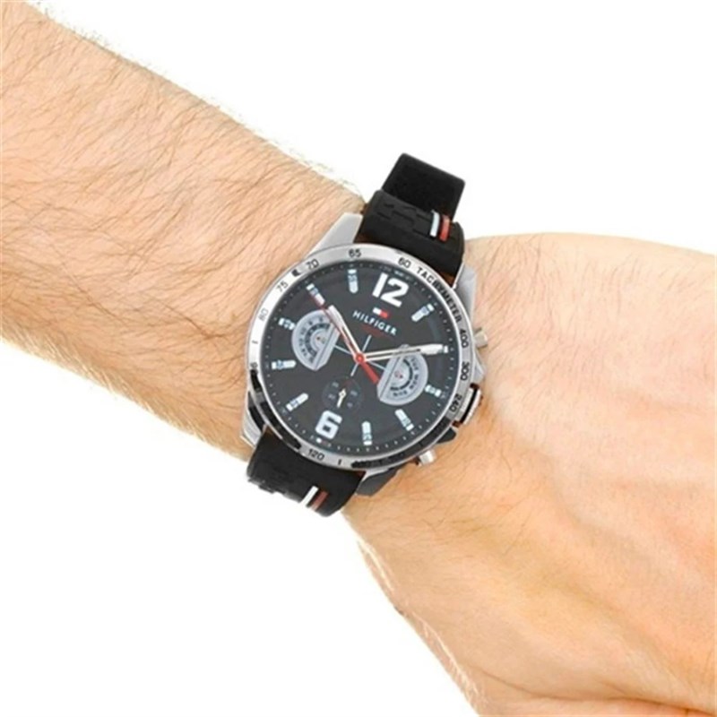 7914733hand.jpg