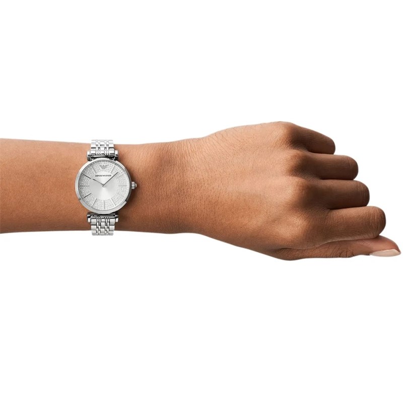ar11445hand.jpg